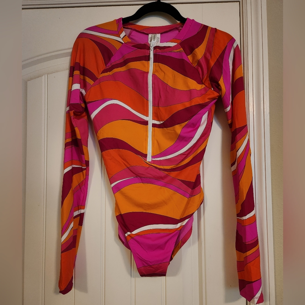 NWT Trina Turk Vivid Vista Paddle Suit